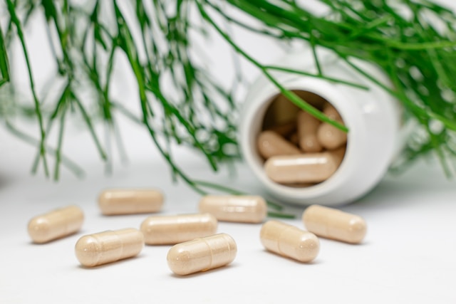 Antioxidant-Rich Supplements for Oxidative Stress Protection: Boost Your Defenses